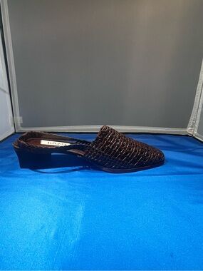 Vintage Enzo Angionlini sling back leather woven sandals shoes